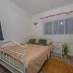 In 43076 *