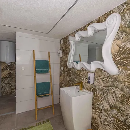 Vila In 43076