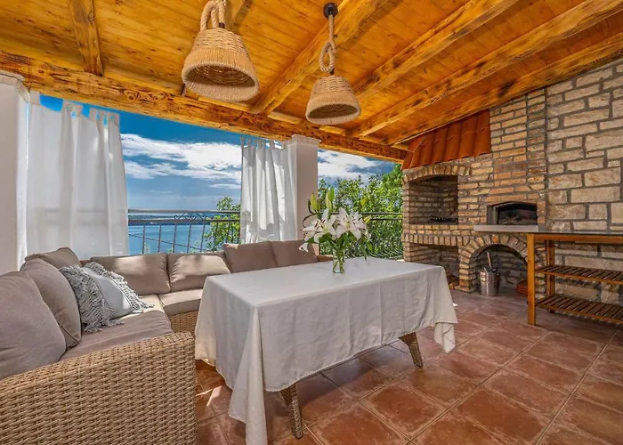 In 43076 Villa *